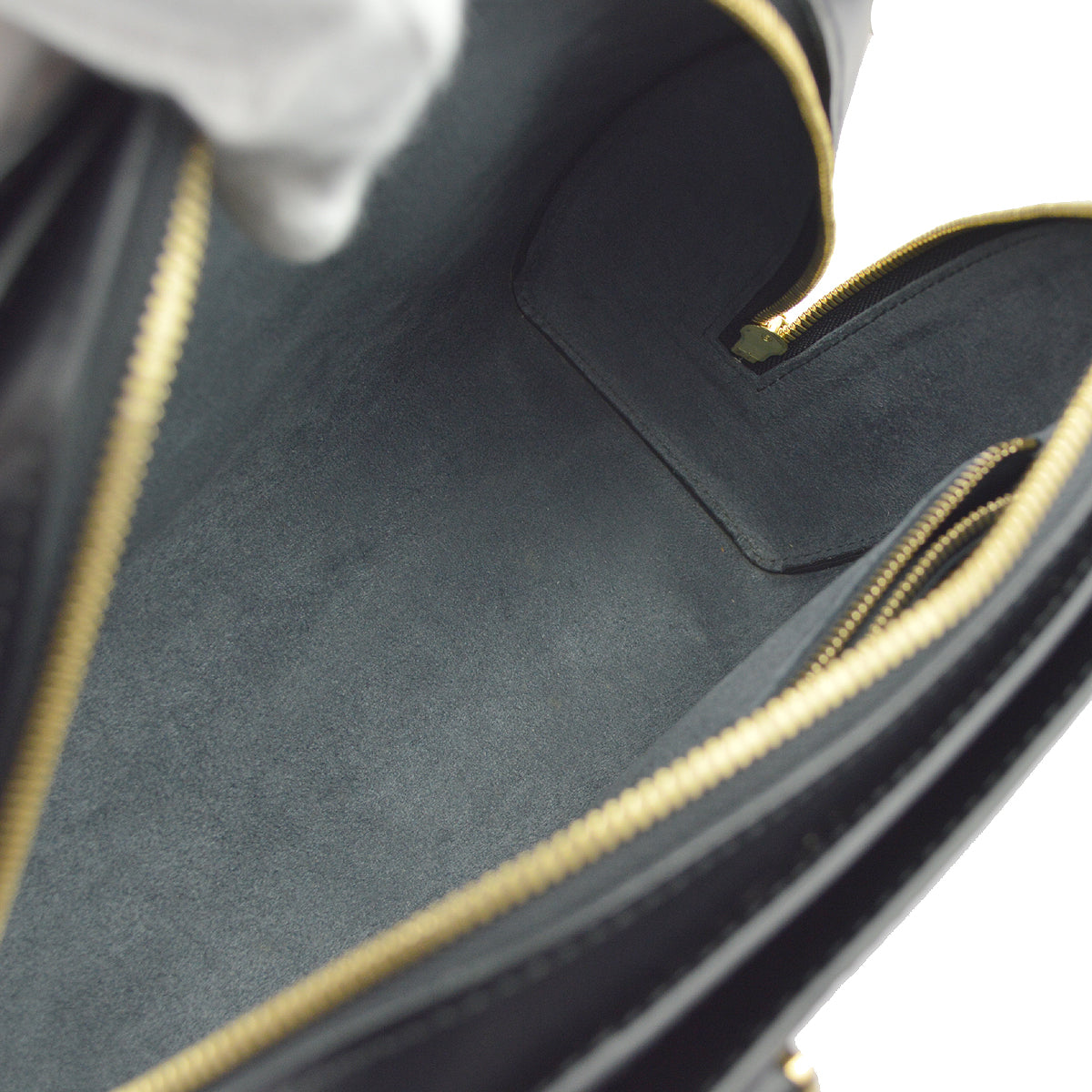 Louis Vuitton 2002 Black Epi Pont Neuf Handbag M52052