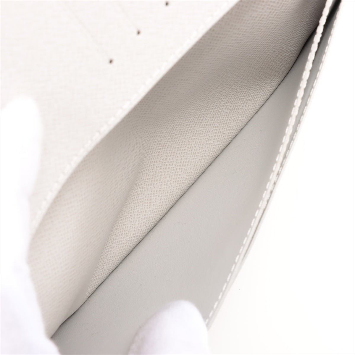 Louis Vuitton Taigaama Portfolio Braza M30298 Wallet