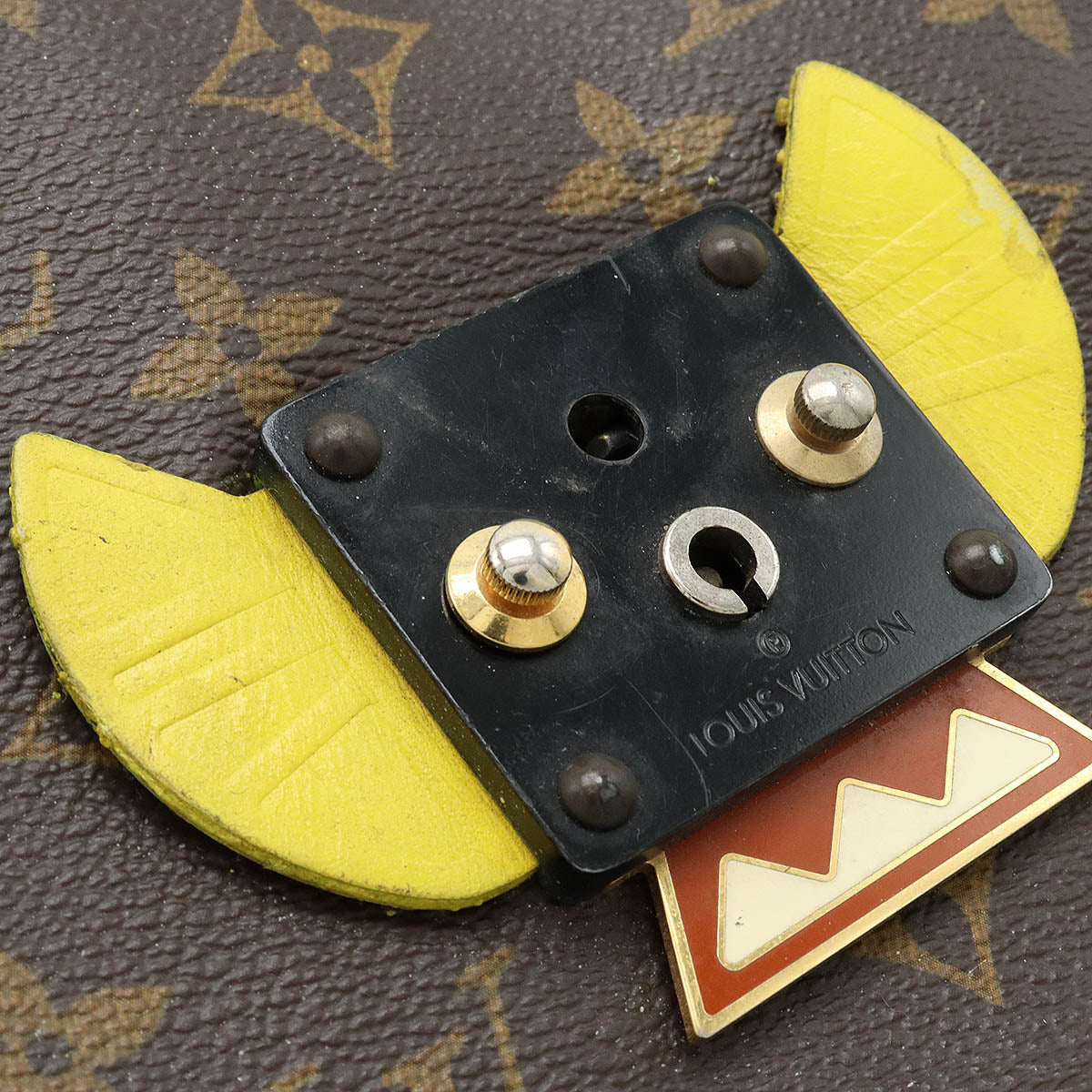 LOUIS VUITTON Louis Vuitton Monogram Pochette Mask PM Shoulder Bag Pocket Chain Shoulder John Yellow Key Defect M50127