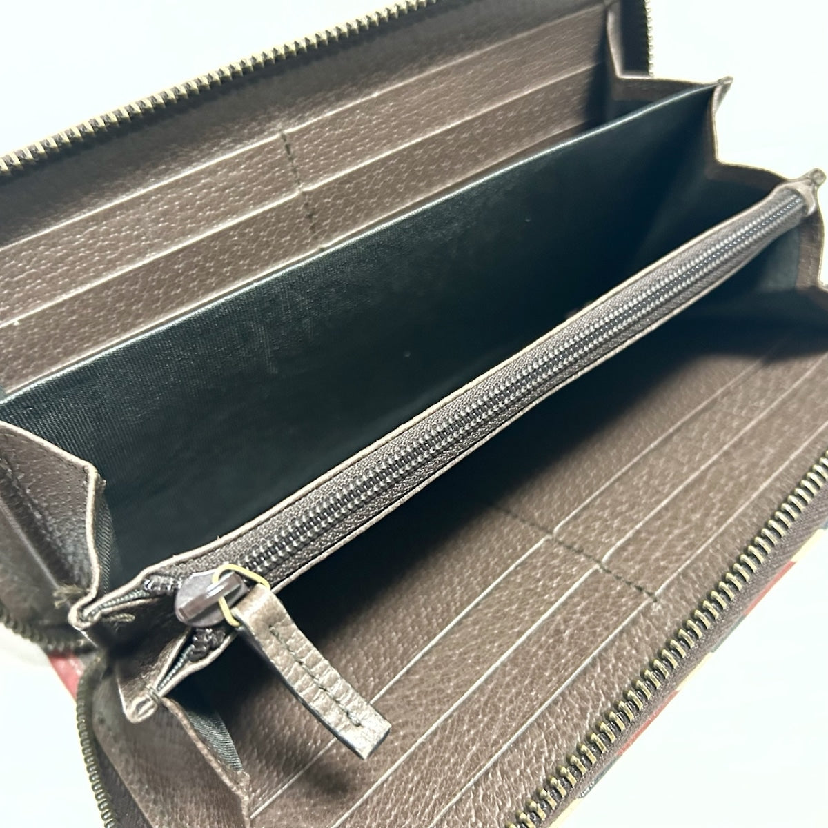 Gucci  Canvas Wallet  ()
