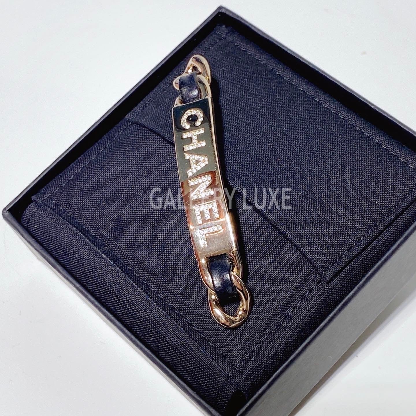 No.3323-Chanel Crystal Metal Leather Hair Clip
