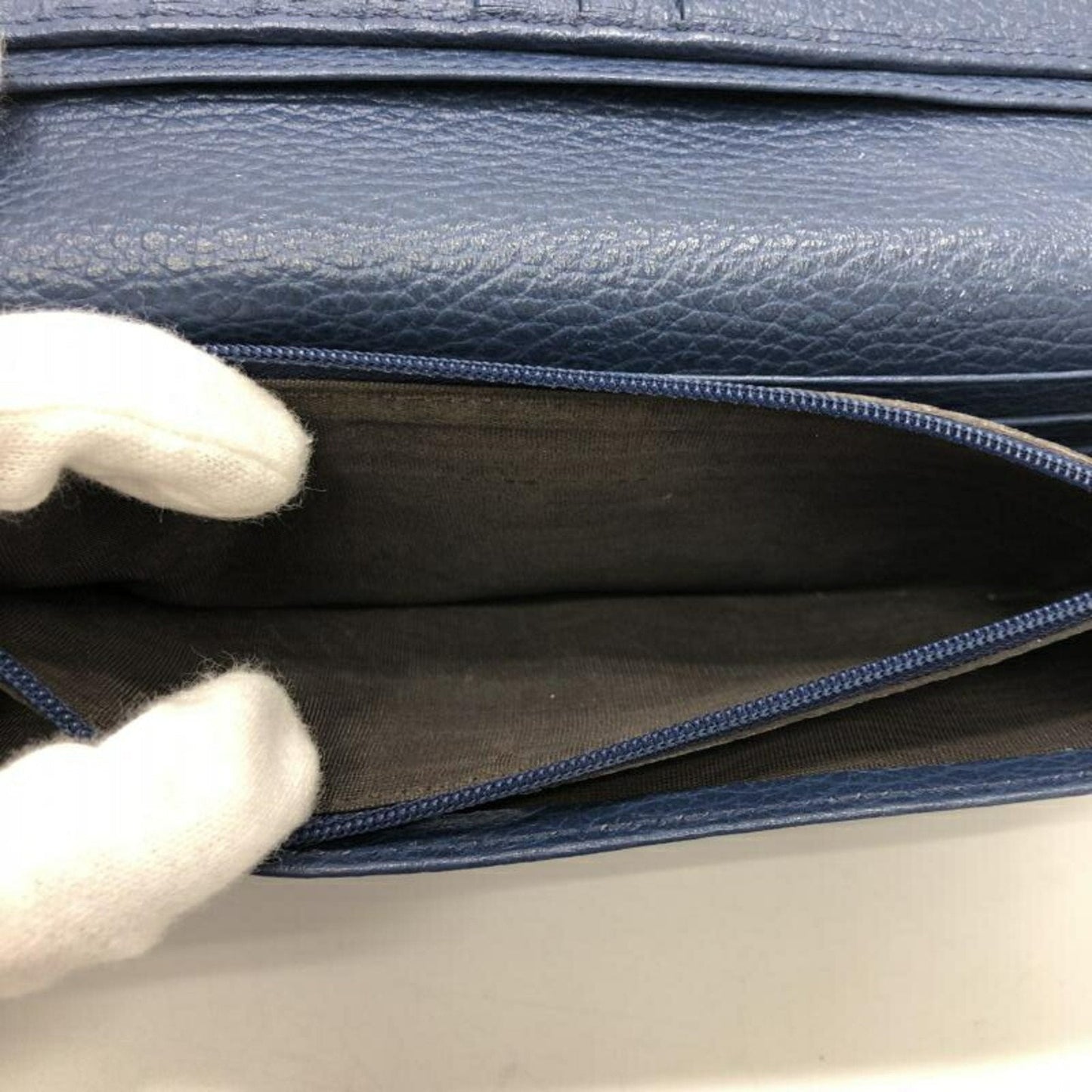 Gucci  Leather Wallet  ()