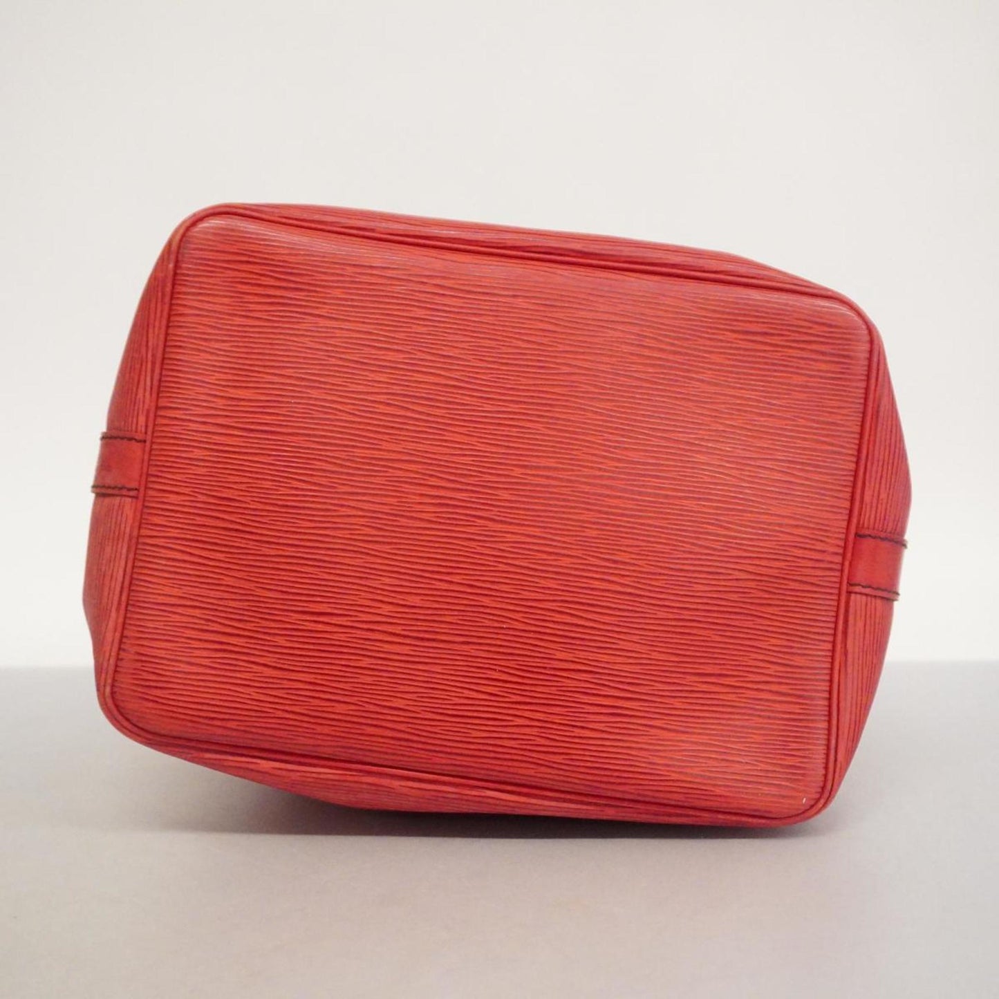 Louis Vuitton Noe  Leather Shopper Bag ()