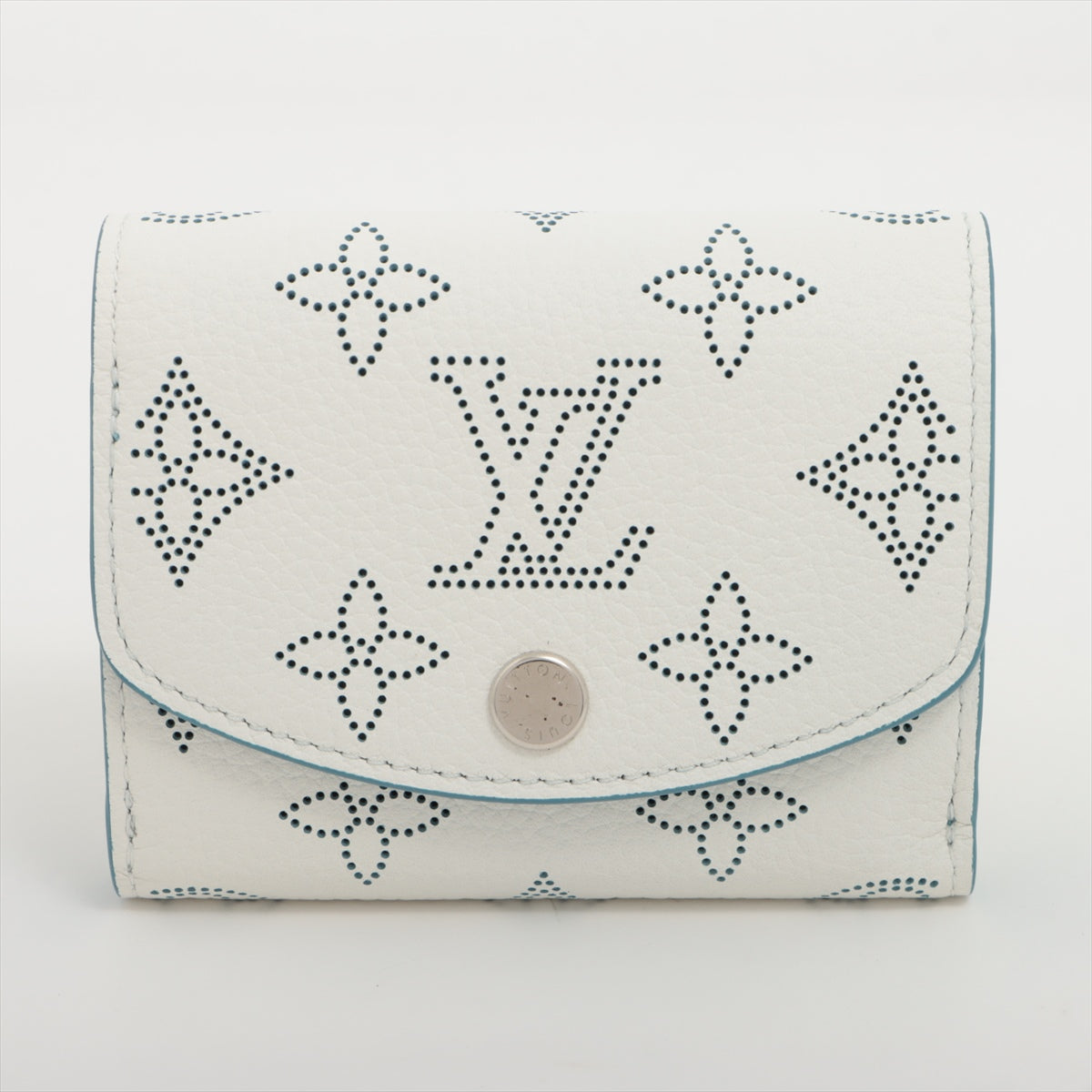 Louis Vuitton Machina Portfolio Yulis Compact M69213 Snow Compact Wallet