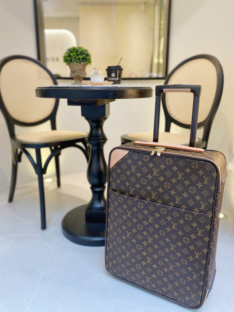 No.3183-Louis Vuitton Pegase Legere 55