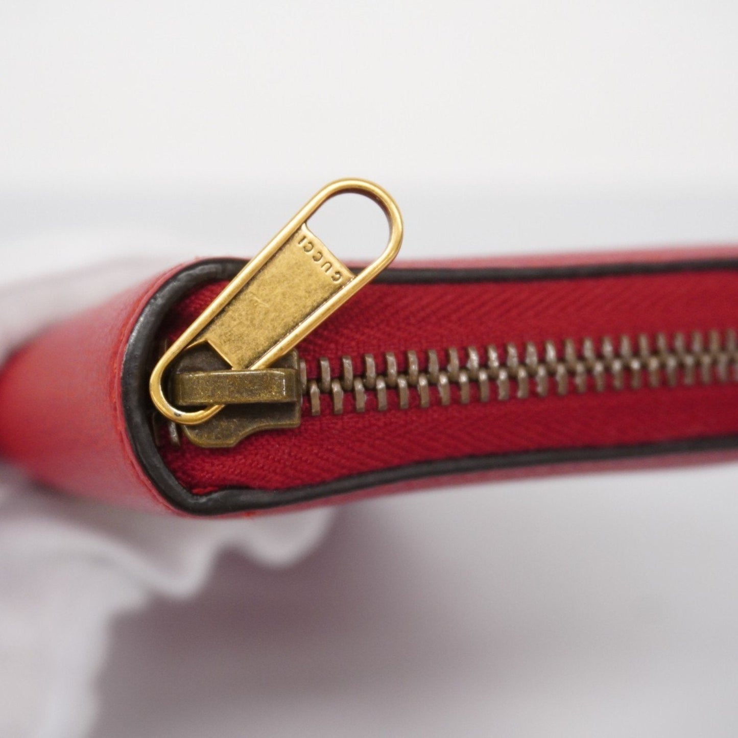 Gucci Continental  Leather Wallet  ()