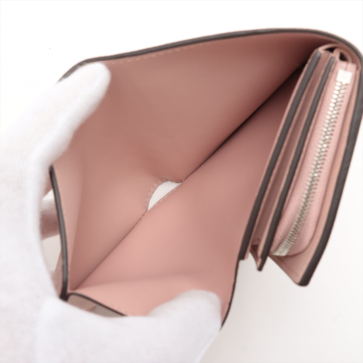 Louis Vuitton Machina Portfolio Yulis Compact M62541 Rose Jasmine Compact Wallet