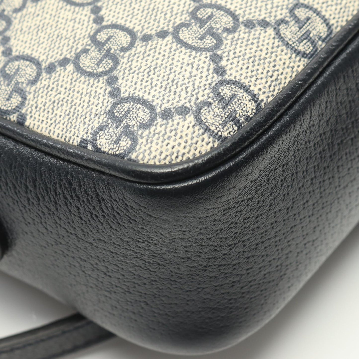 Gucci Ophidia Small GG Supreme Shoulder Bag