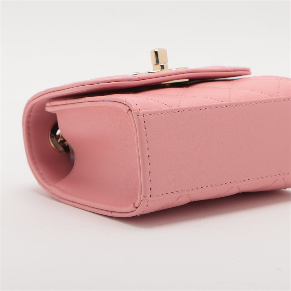 Chanel Mini Matrasse  Single Chain Single Chain Bag Pink G   A81633