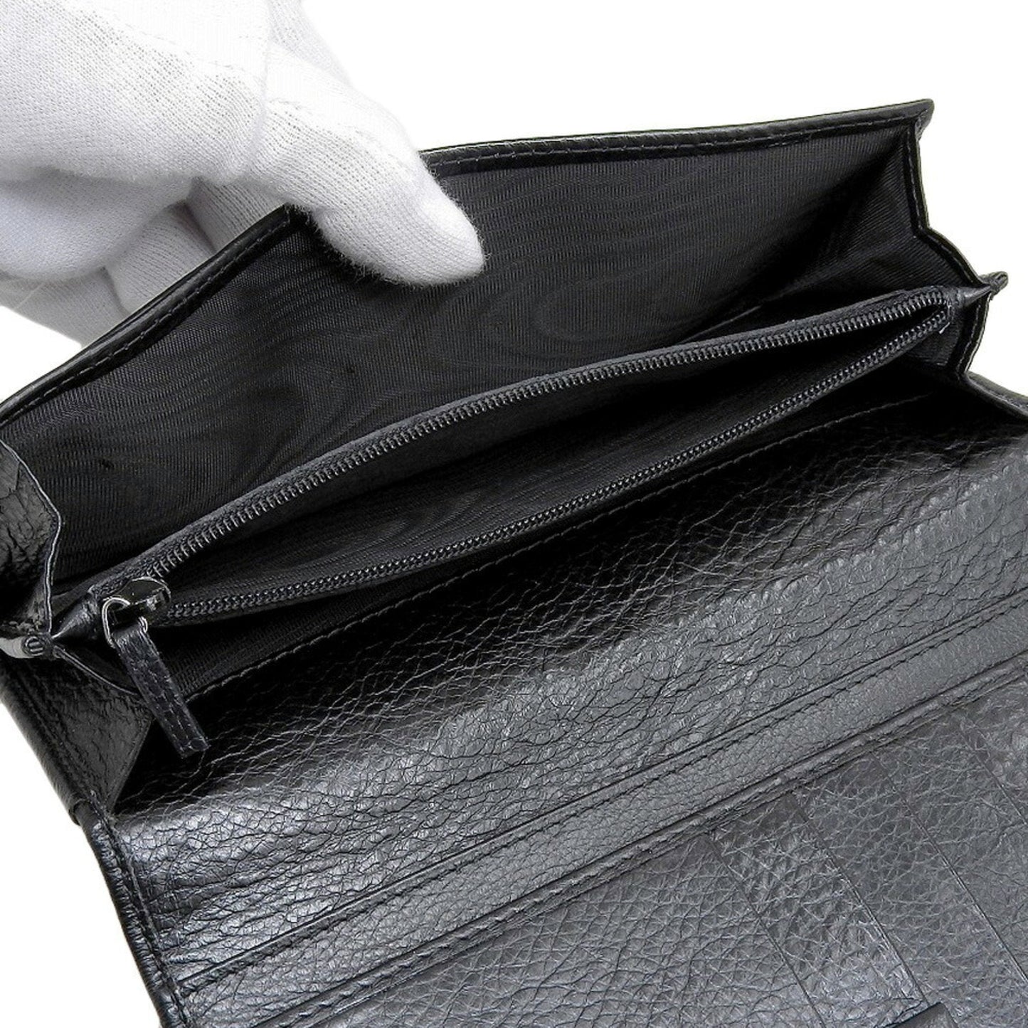 Gucci  Leather Wallet  ()