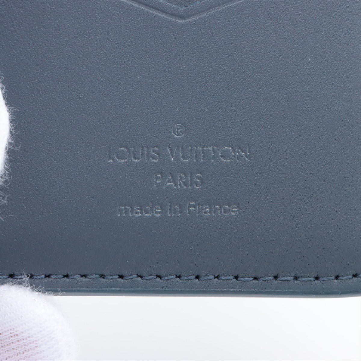 Louis Vuitton Monogram Shadow Organizer Do Push   Blue Card Case M82324  Reaction