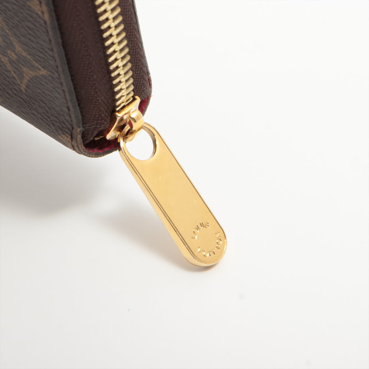 Louis Vuitton Monogram Vivienne Zippie Wallet M69750 Round Zip Wallet