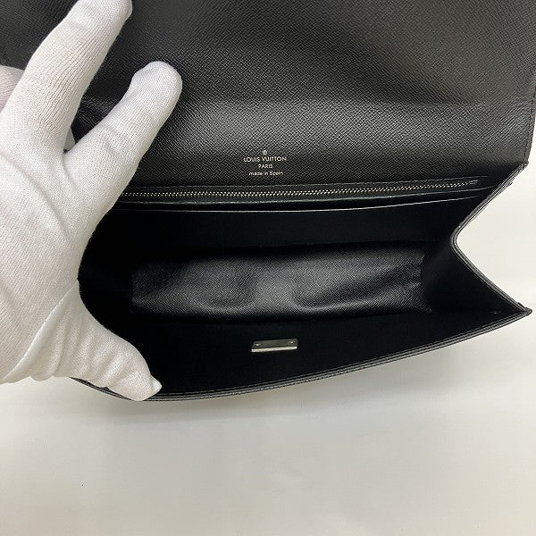 Louis Vuitton Taiga Selenga Clutch Bag M30782