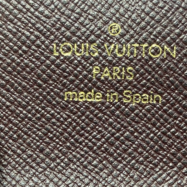 Louis Vuitton Taiga Multicles 4 Key Case M30528