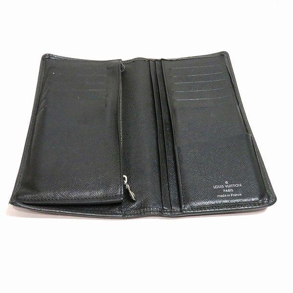 Louis Vuitton Taiga Portefeuille Brazza Wallet
