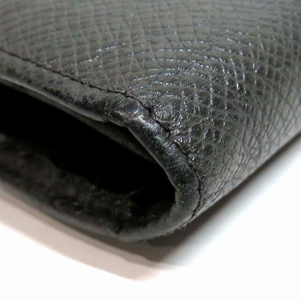 Louis Vuitton Taiga Portefeuille Brazza Wallet