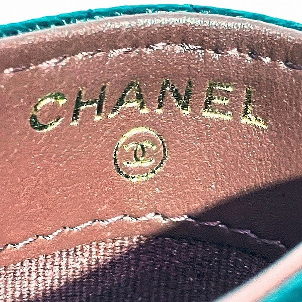 Chanel Caviar Skin Card Case U6EA0K72