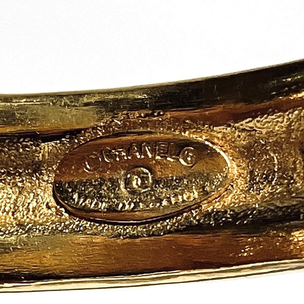 Chanel Gold Vintage Bangle Bracelet