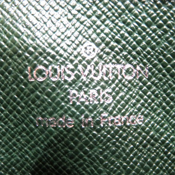Louis Vuitton Taiga Baikal Clutch M30184