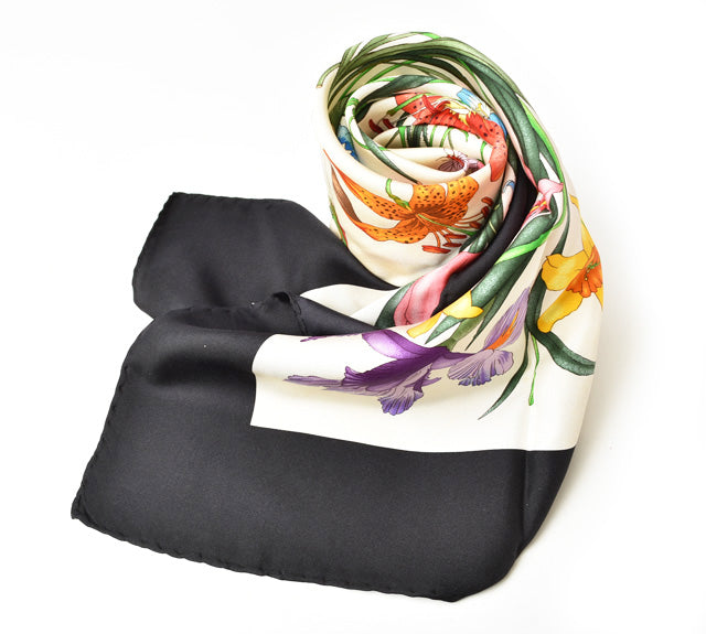 Luxury Gucci Trending 2025 Silk Scarf Black/White Floral