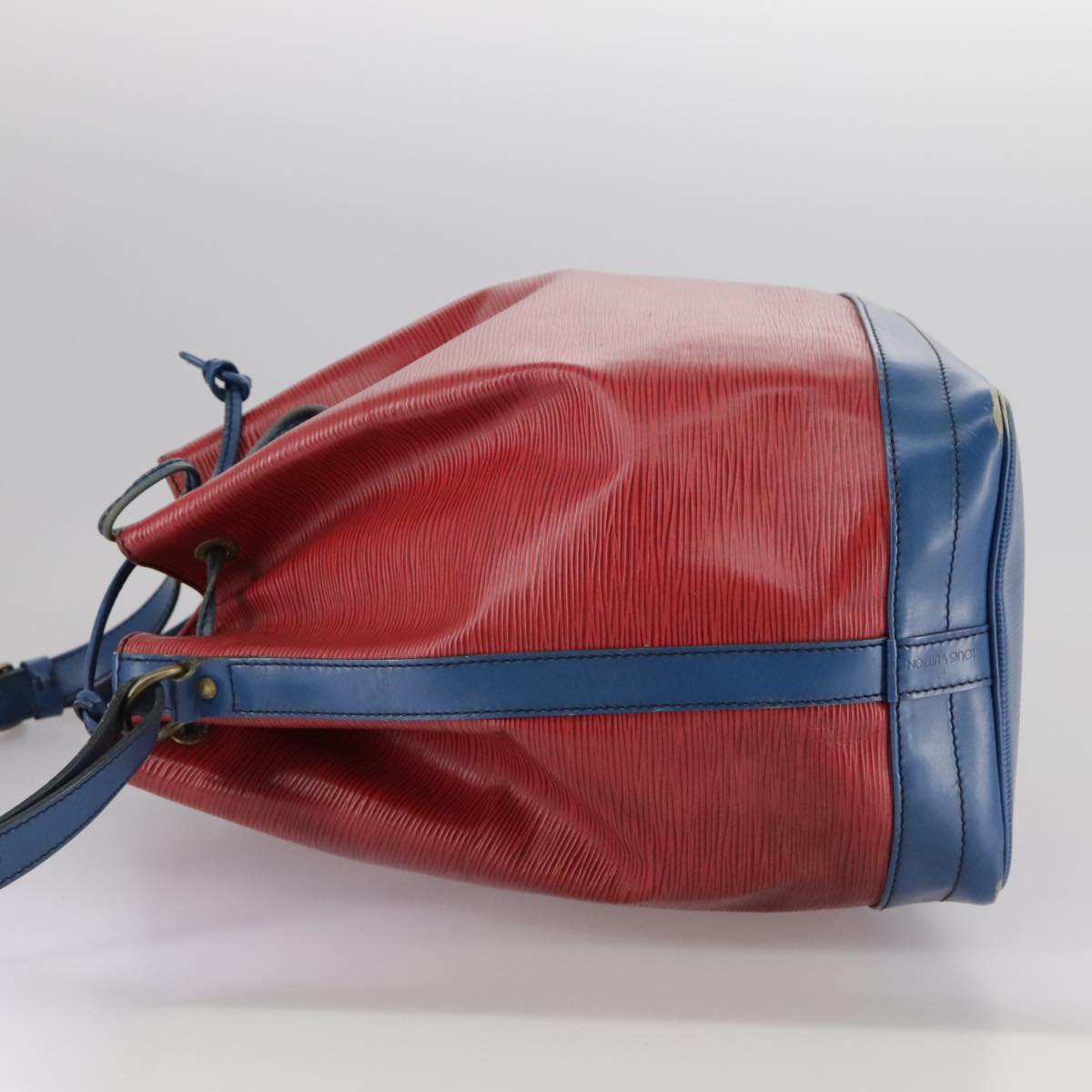 LOUIS VUITTON Epi Noe Shoulder Bag Bicolor Red Blue M44084 LV 105416