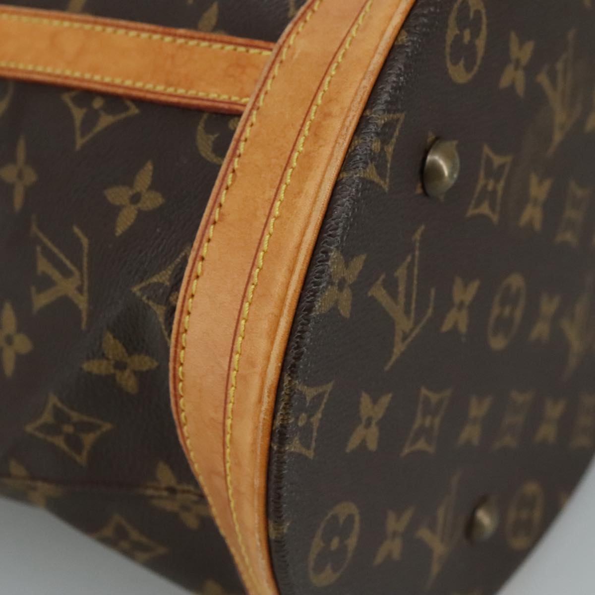 LOUIS VUITTON Monogram Bucket GM Shoulder Bag M42236 LV 105499