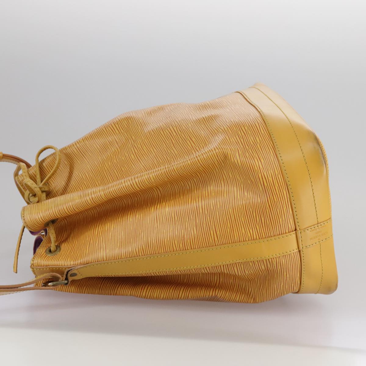 LOUIS VUITTON Epi Noe Shoulder Bag Tassili Yellow M44009 LV 105520