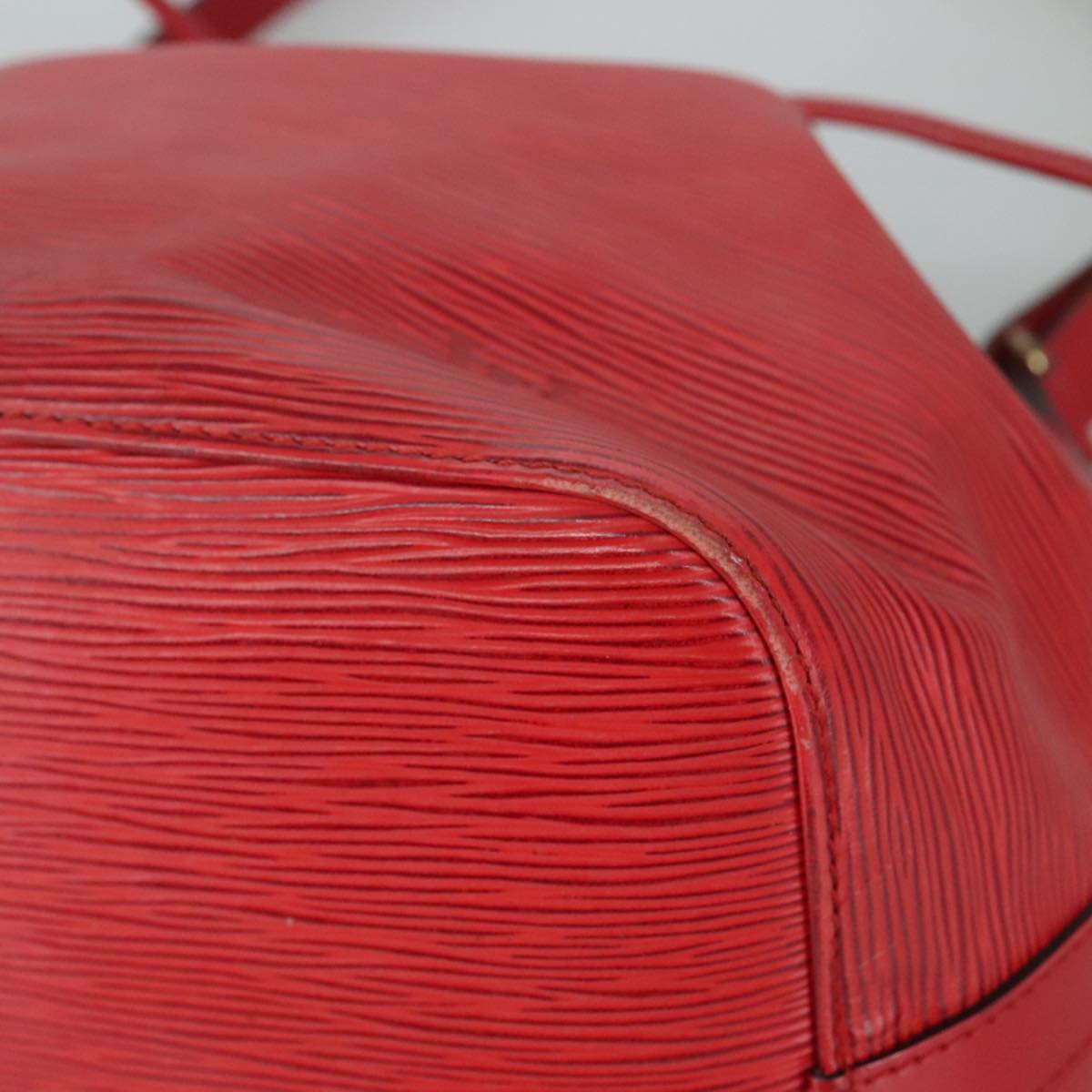 LOUIS VUITTON Epi Petit Noe Shoulder Bag Red M44107 LV 105573