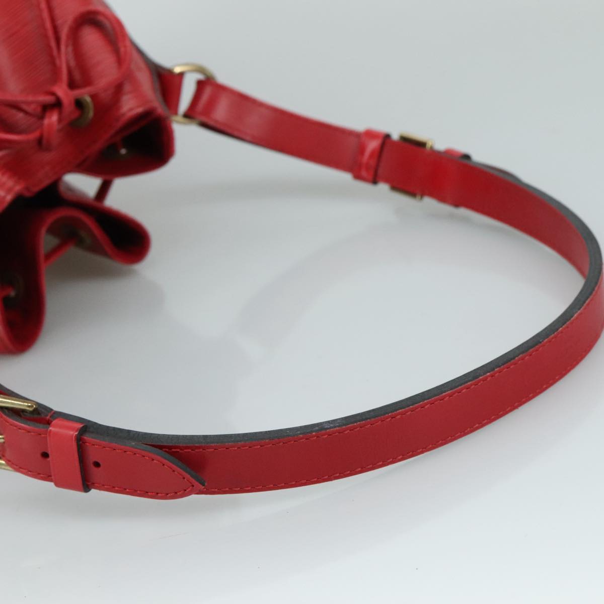 LOUIS VUITTON Epi Petit Noe Shoulder Bag Red M44107 LV 105573