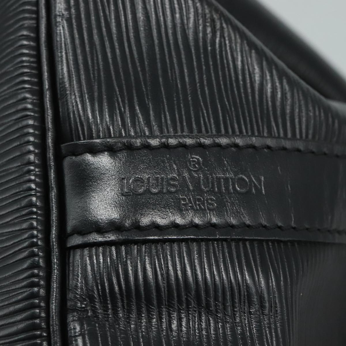 LOUIS VUITTON Epi Petit Noe Shoulder Bag Black M44102 LV 107067