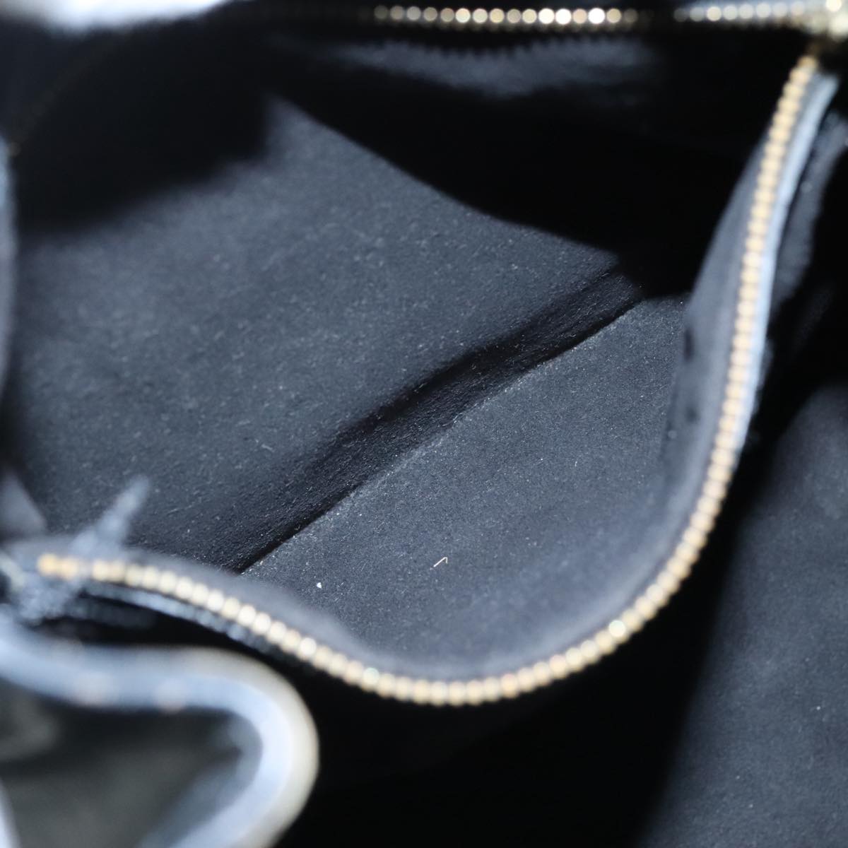 LOUIS VUITTON Epi Petit Noe Shoulder Bag Black M44102 LV 107067