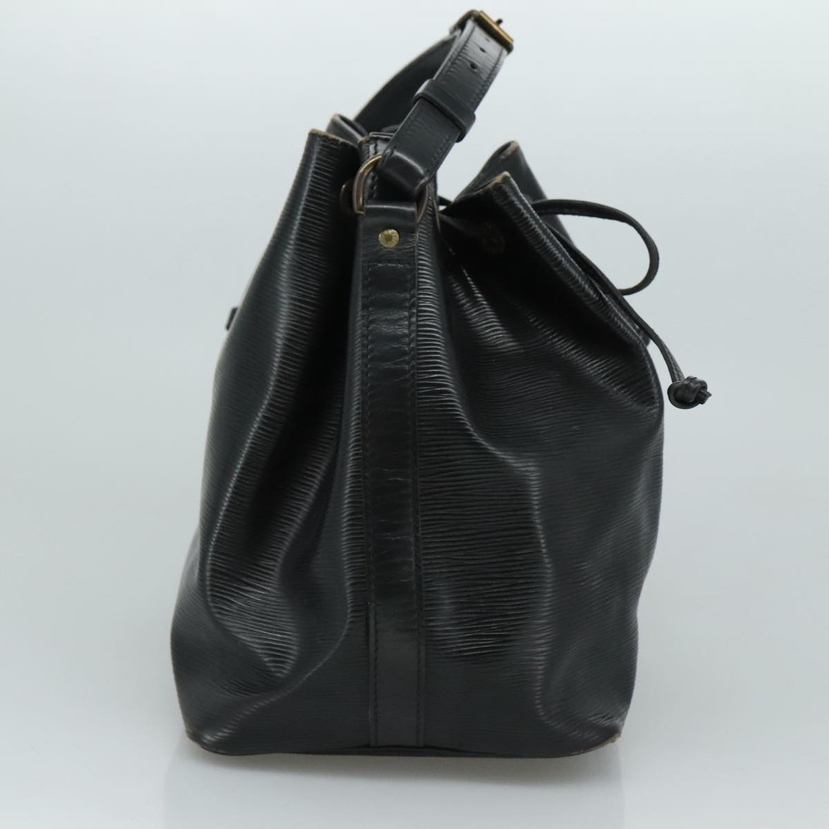 LOUIS VUITTON Epi Petit Noe Shoulder Bag Black M44102 LV 107067