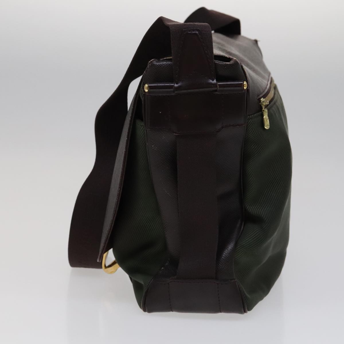 LOUIS VUITTON Taiga Leather Delsous Shoulder Bag Acajou M30166 LV 107561