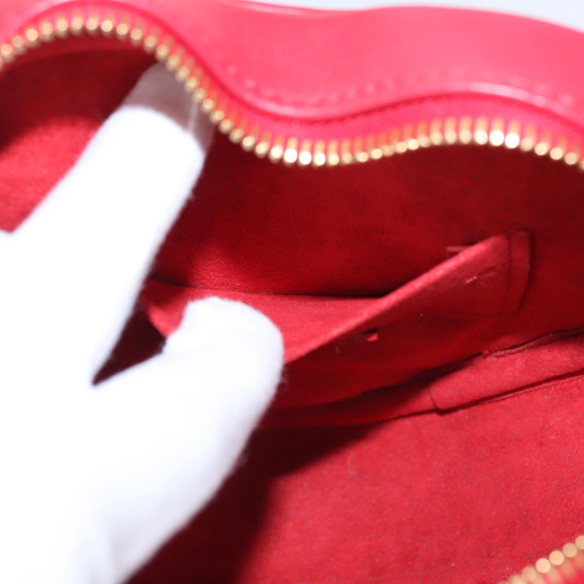 LOUIS VUITTON New Wave Ecarlat Shoulder Bag Leather Red M52794 LV 107662A