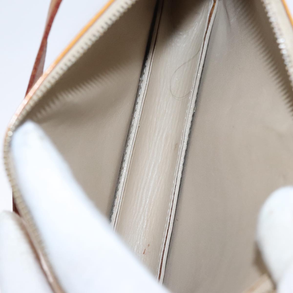 LOUIS VUITTON Monogram Vernis Lexington Accessory Pouch Beige M91010 107670