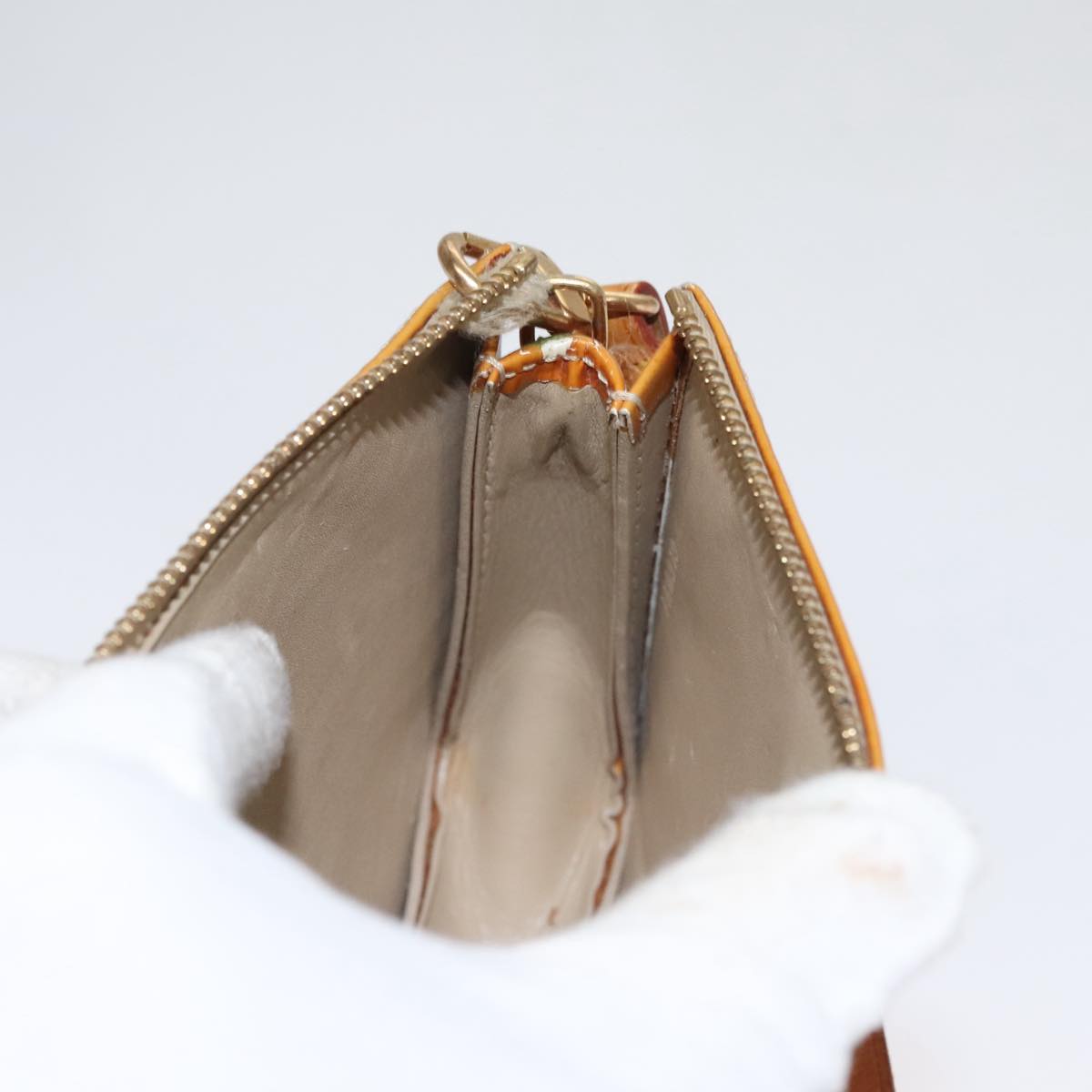 LOUIS VUITTON Monogram Vernis Lexington Accessory Pouch Beige M91010 107670