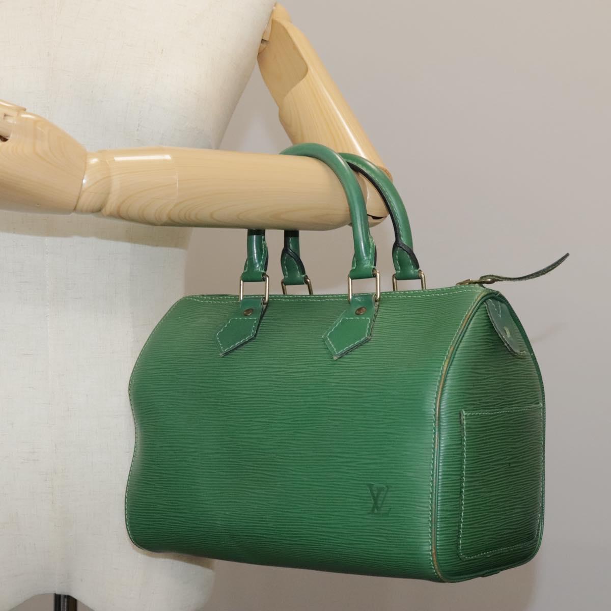LOUIS VUITTON Epi Speedy 25 Hand Bag Borneo Green M43014 LV 107682