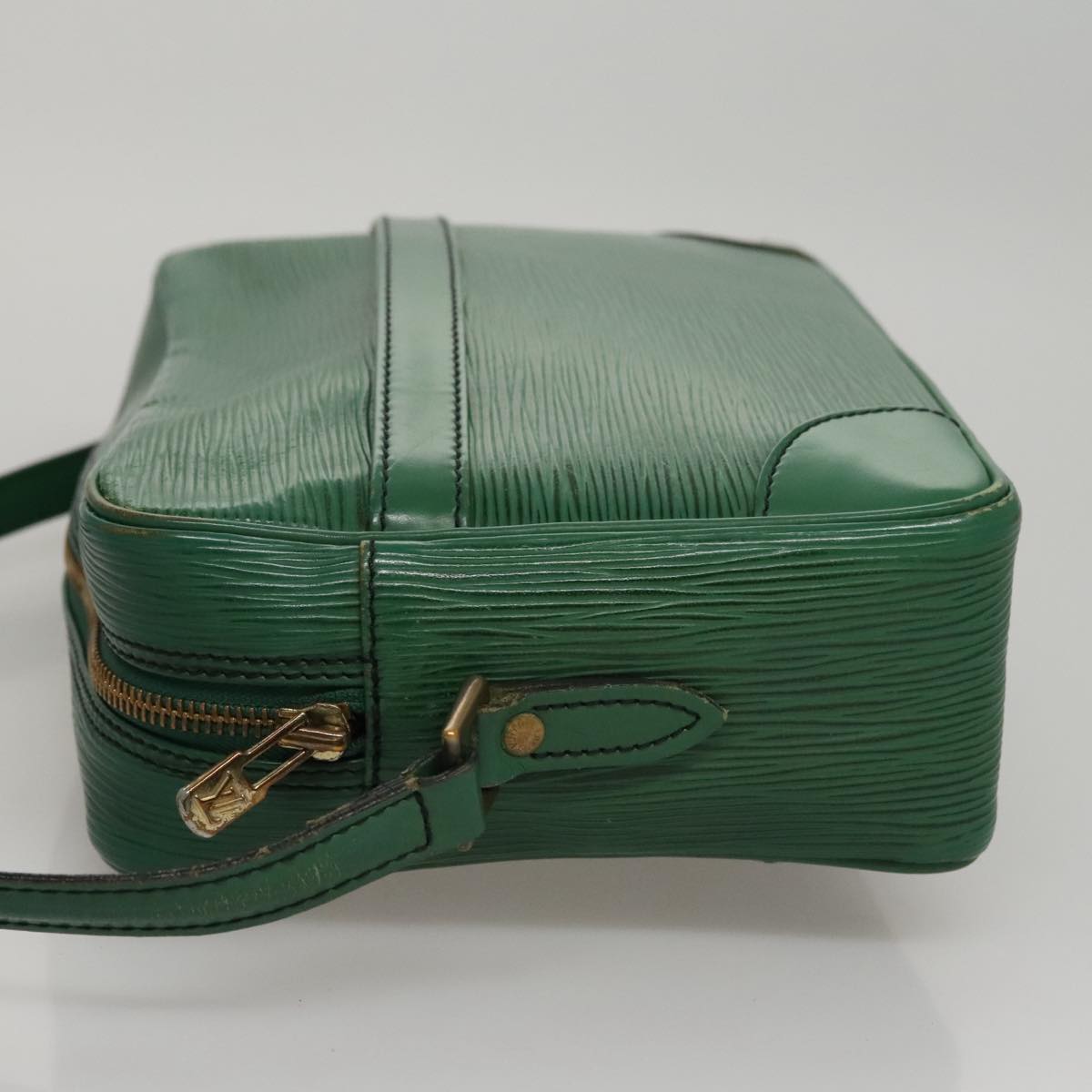 LOUIS VUITTON Epi Trocadero 27 Shoulder Bag Green M52314 LV 107754