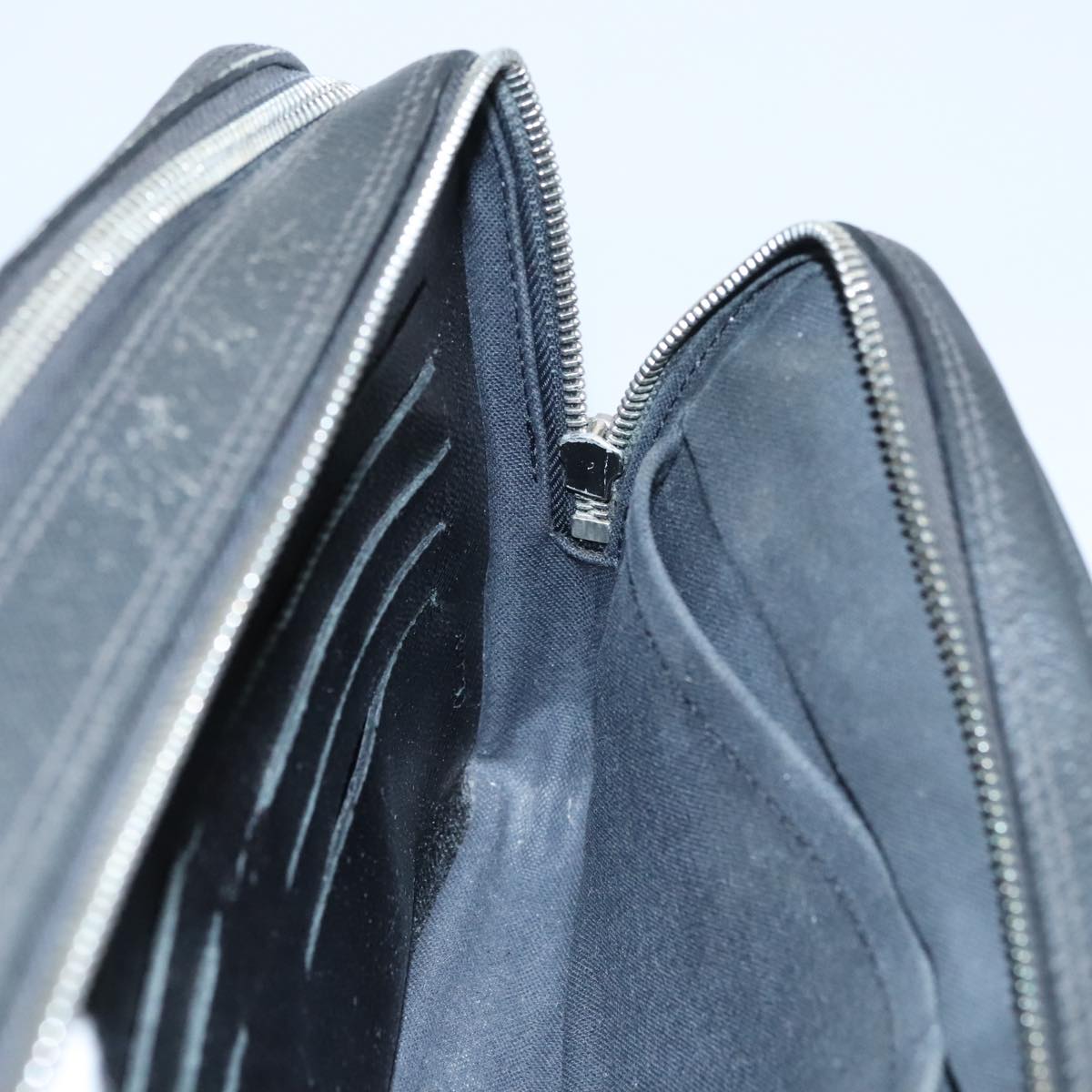 LOUIS VUITTON Taiga Pavel Clutch Bag Ardoise M31142 LV 107757