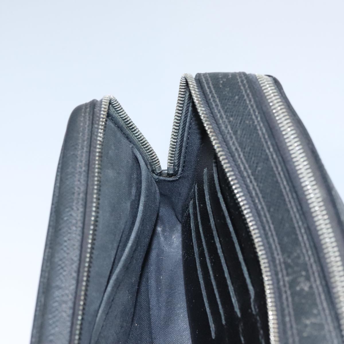 LOUIS VUITTON Taiga Pavel Clutch Bag Ardoise M31142 LV 107757