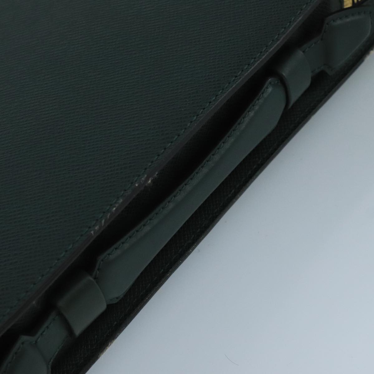 LOUIS VUITTON Taiga Baltic Briefcase Epicea M30064 LV 107758