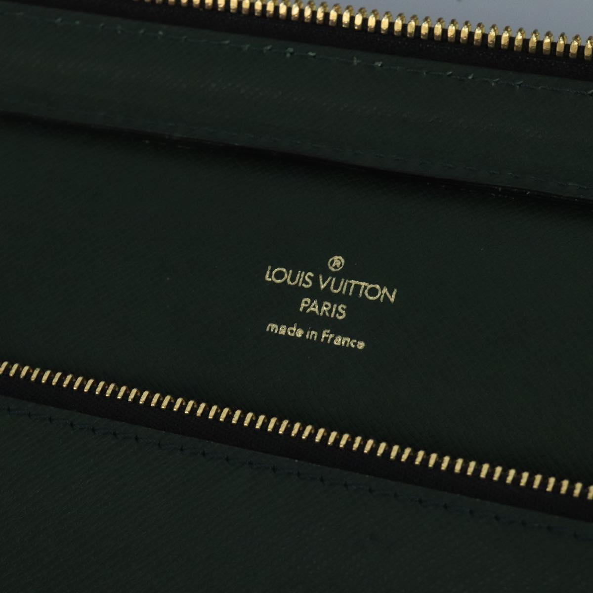 LOUIS VUITTON Taiga Baltic Briefcase Epicea M30064 LV 107758