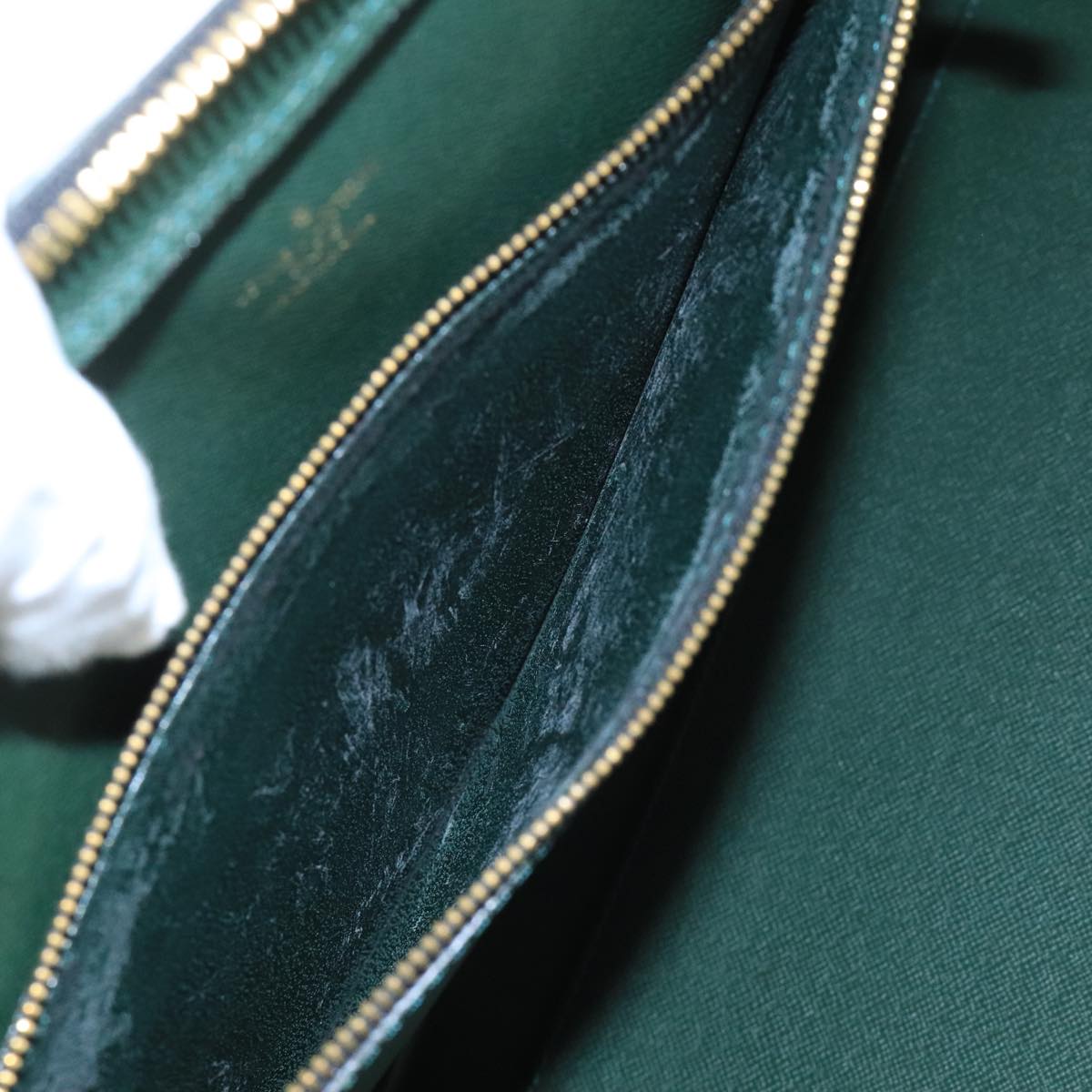 LOUIS VUITTON Taiga Baltic Briefcase Epicea M30064 LV 107758