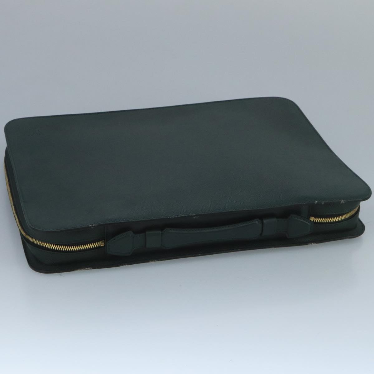 LOUIS VUITTON Taiga Baltic Briefcase Epicea M30064 LV 107758