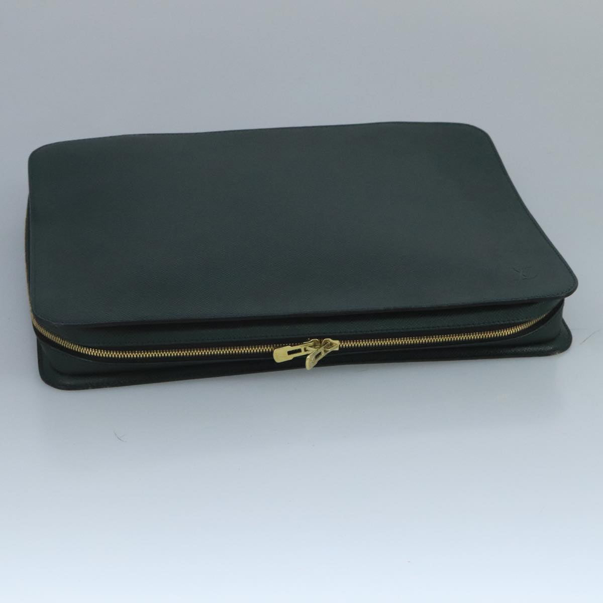 LOUIS VUITTON Taiga Baltic Briefcase Epicea M30064 LV 107758
