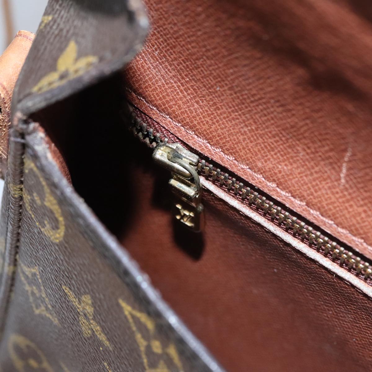 LOUIS VUITTON Monogram Saint Cloud MM Shoulder Bag M51243 LV 107843