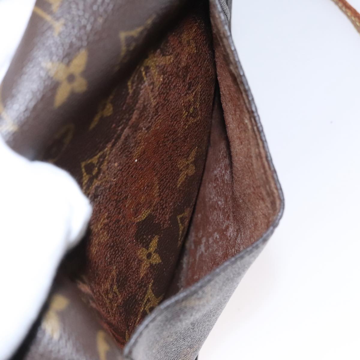 LOUIS VUITTON Monogram Saint Cloud MM Shoulder Bag M51243 LV 107843
