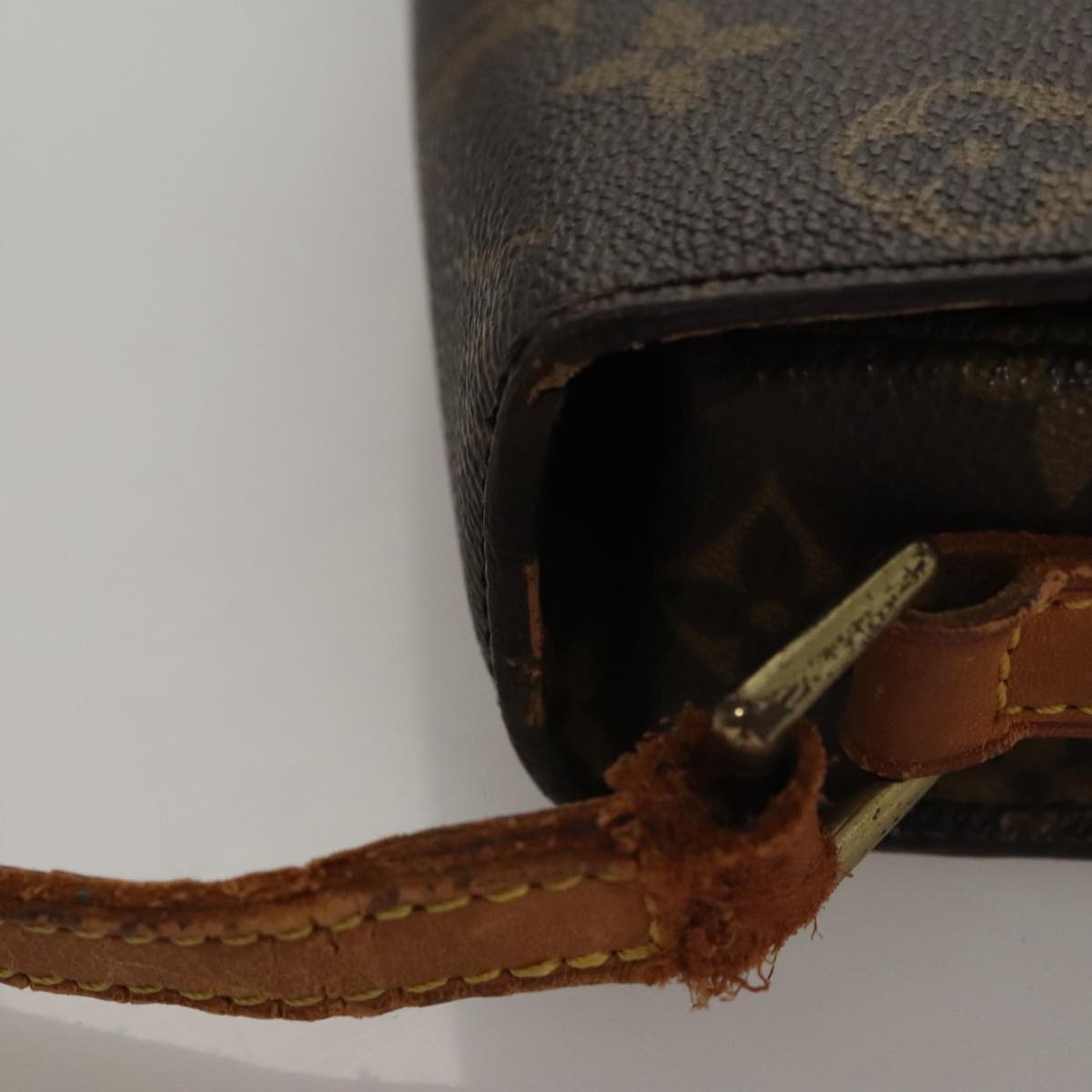 LOUIS VUITTON Monogram Saint Cloud MM Shoulder Bag M51243 LV 107843