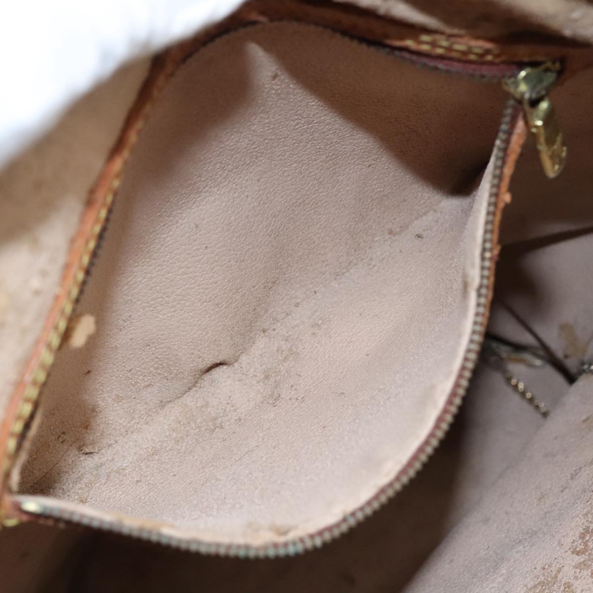 LOUIS VUITTON Monogram Bucket GM Shoulder Bag M42236 LV 107957