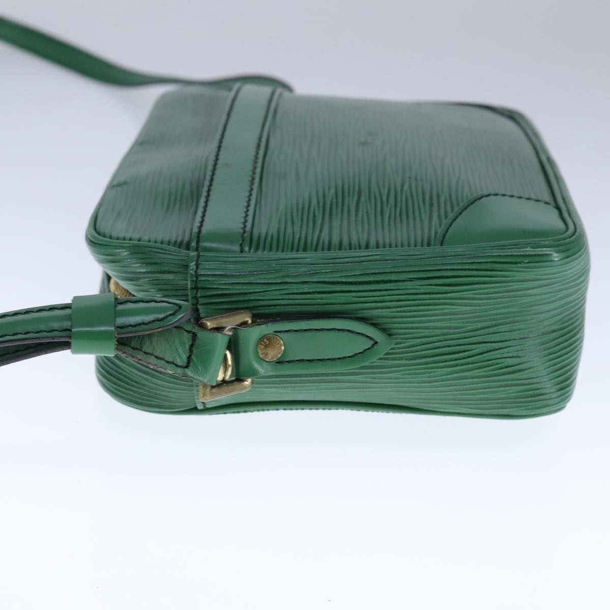LOUIS VUITTON Epi Trocadero 23 Shoulder Bag Green M52304 LV 107959